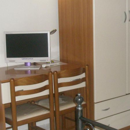 Hotel Athena Spolète Extérieur photo