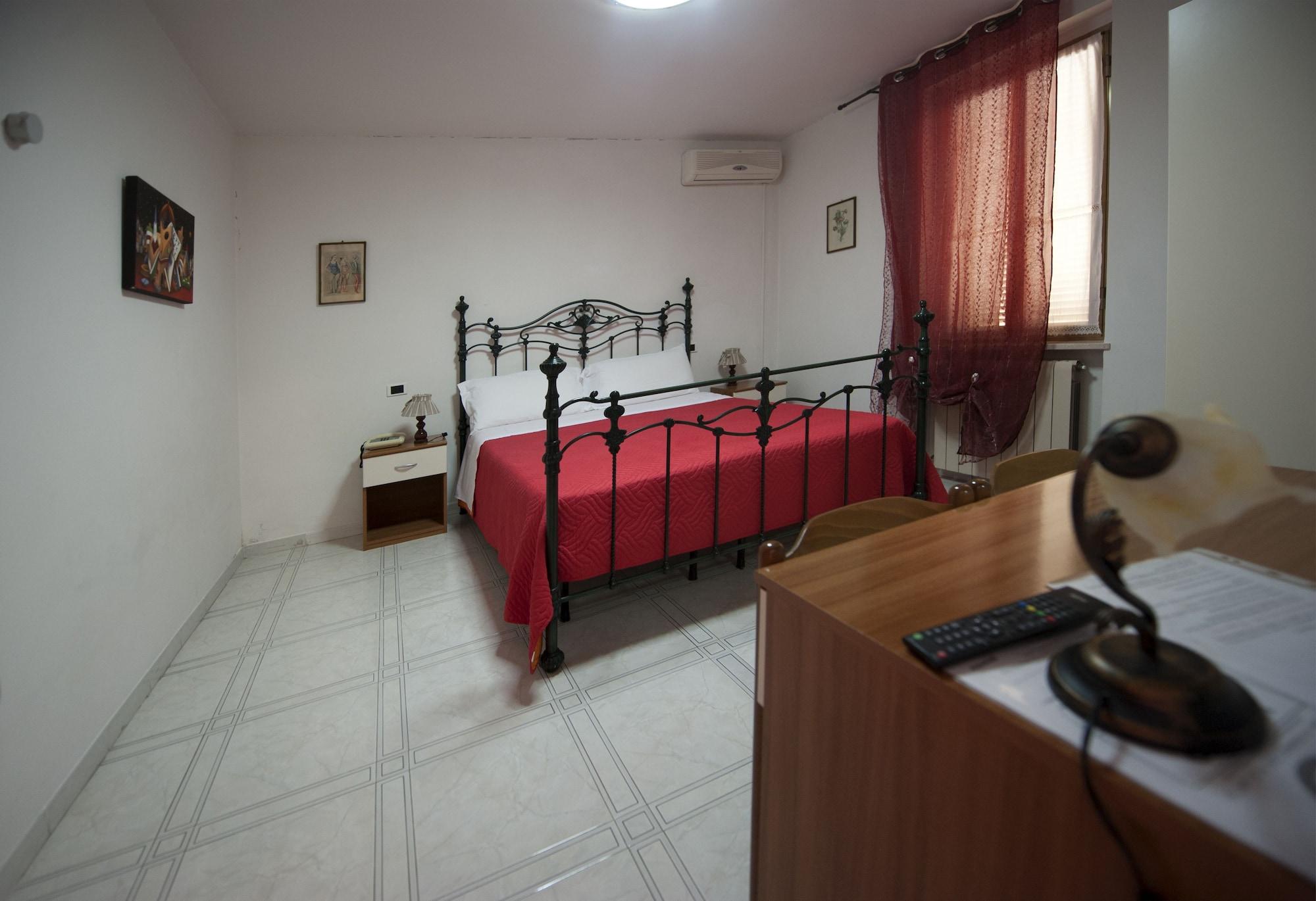 Hotel Athena Spolète Extérieur photo