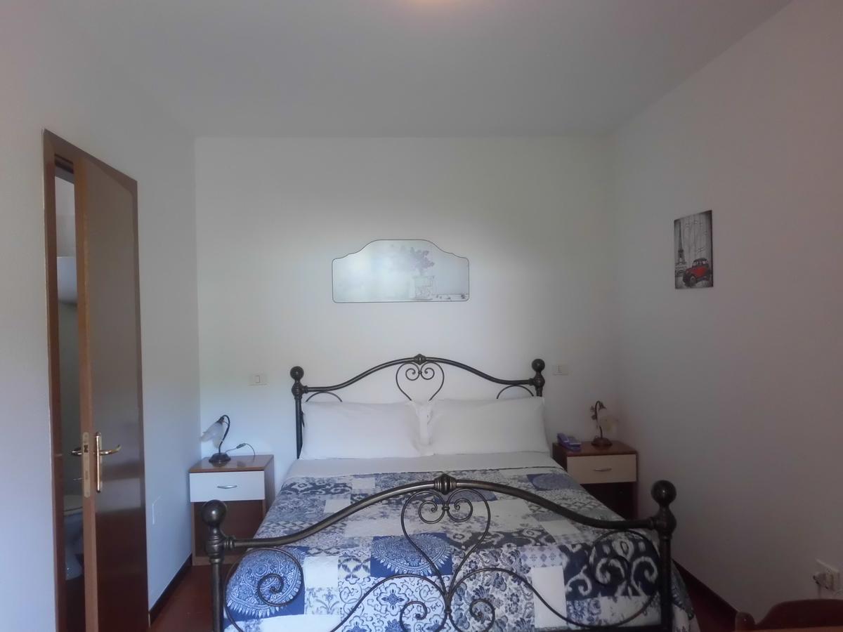Hotel Athena Spolète Extérieur photo