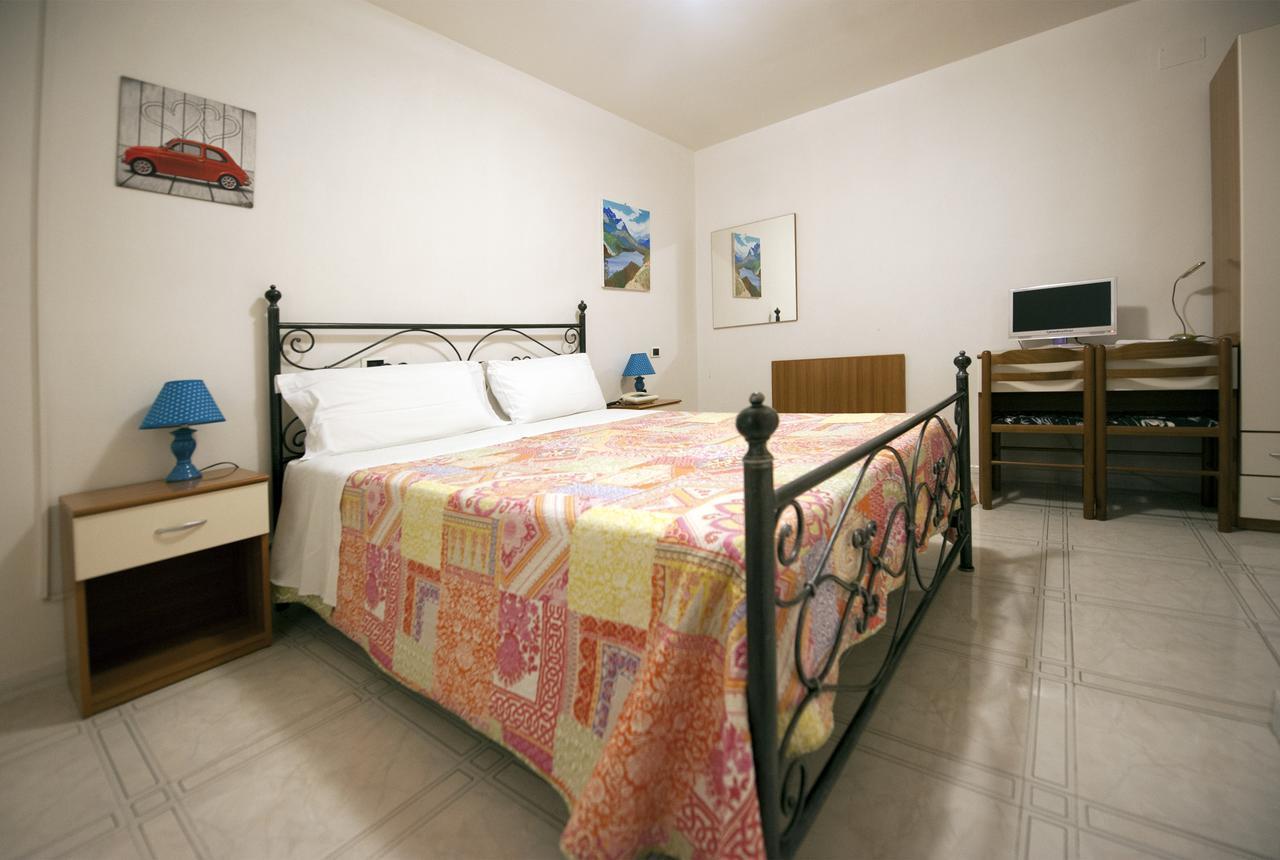 Hotel Athena Spolète Extérieur photo
