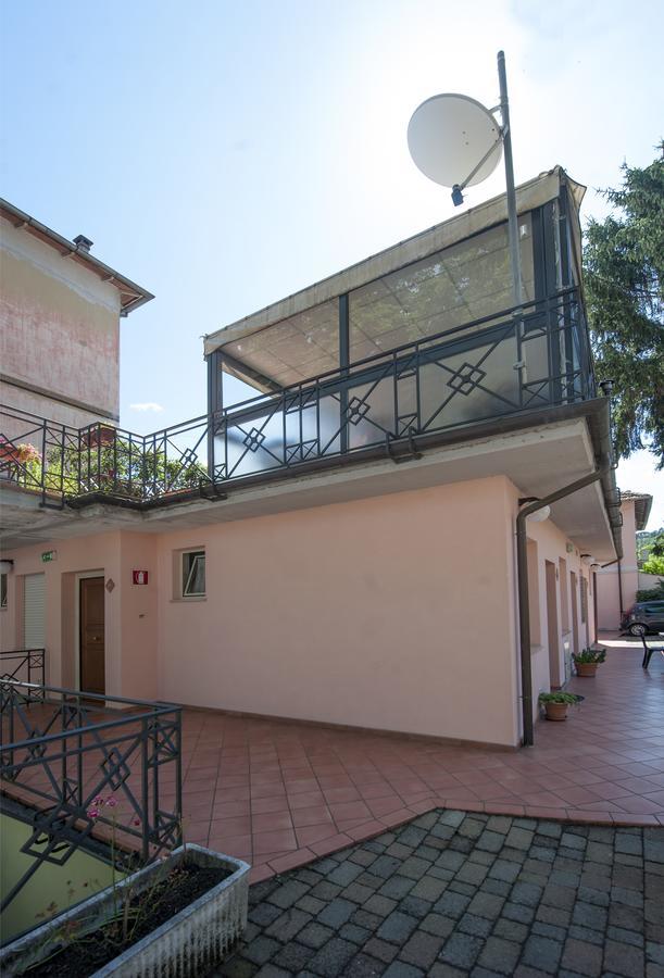 Hotel Athena Spolète Extérieur photo